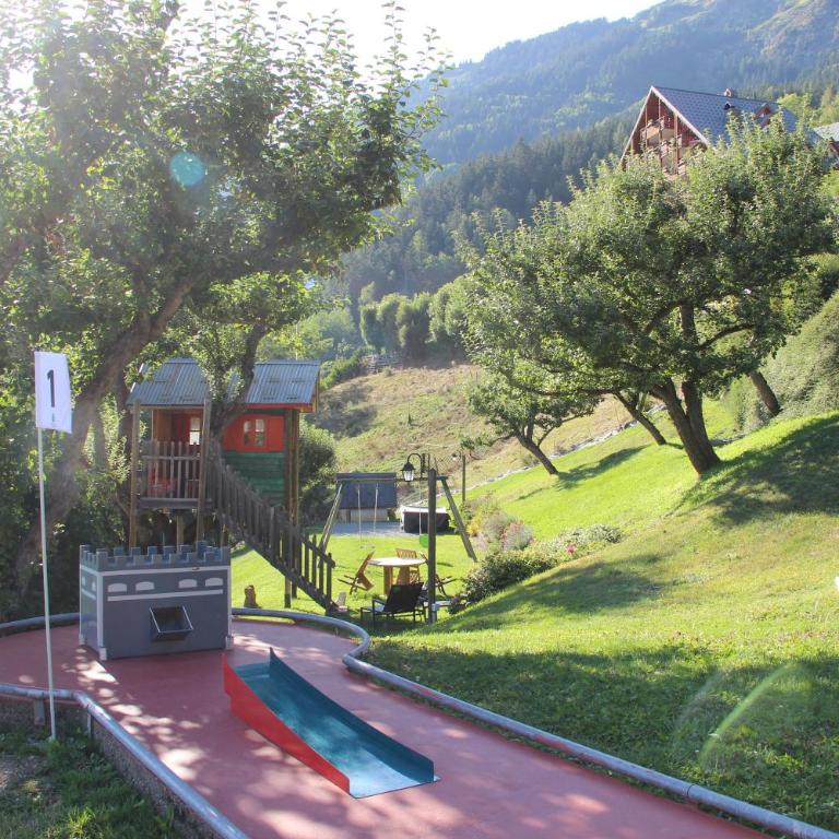 Chalet La Perle de L'Oisans - Appartements d'Exception - Appartement 5 Chambres - Vue sur Montagne (13 Adultes) - 16