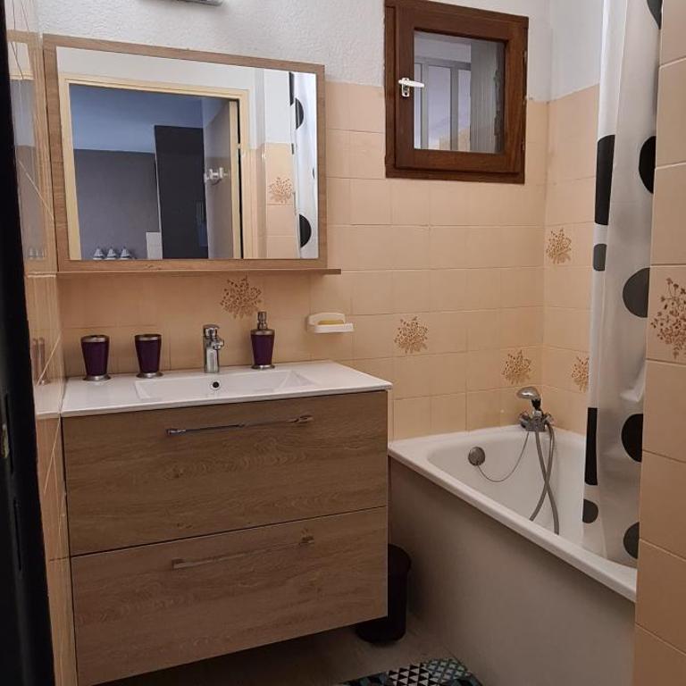 Joli T2 avec jardin plage Richelieu - 6 personnes - Appartement - Vue sur Jardin - 5