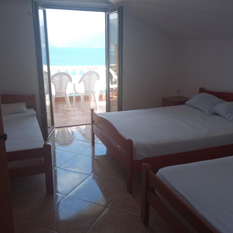 Apartments Petrović - Studio (4 Odrasle Osobe) - 7