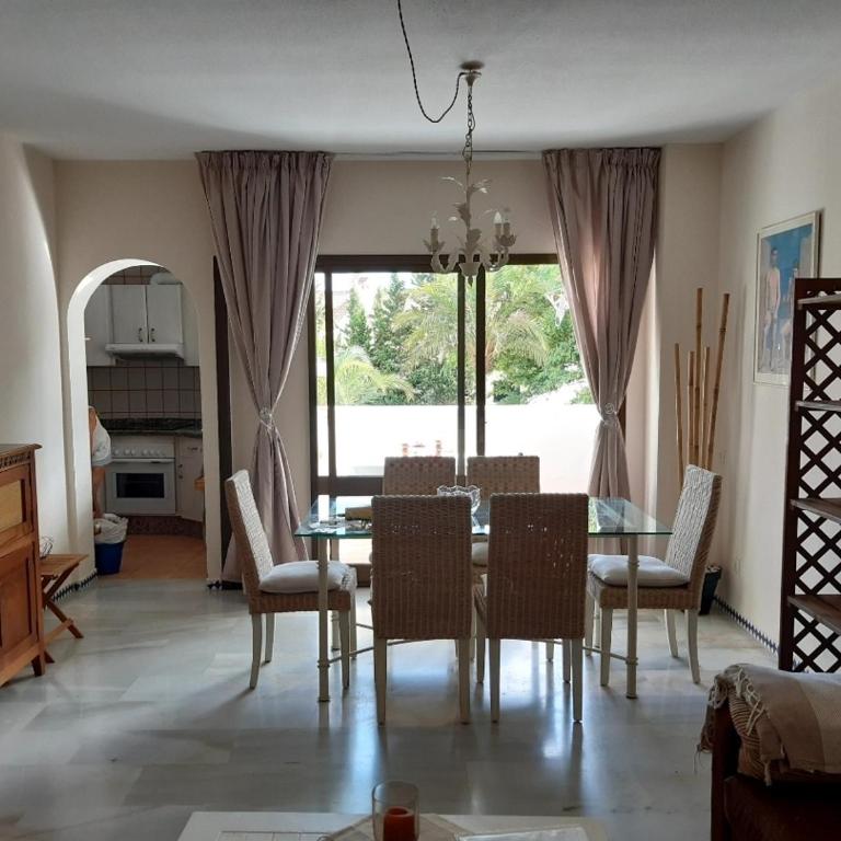 BAHIA DE ESTEPONA - Apartamento de 2 dormitorios - 8