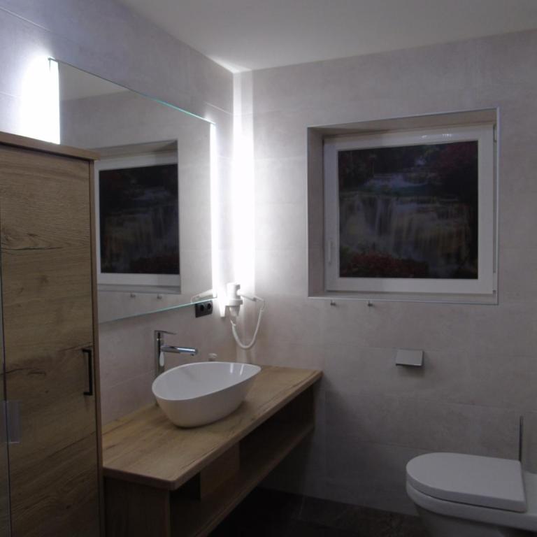 Pension Sonnleitner - Doppelzimmer mit Bergblick - 1