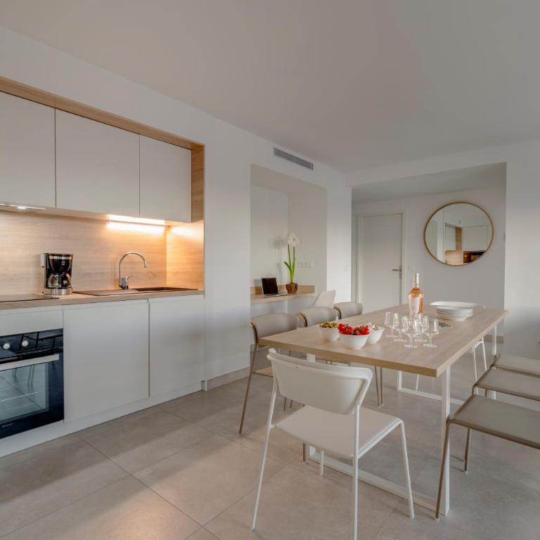 Lagrange Apart'Hôtel Antibes Olympie - Appartement 3 Chambres - 3