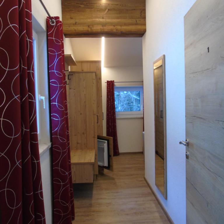 Pension Sonnleitner - Doppelzimmer mit Bergblick - 7
