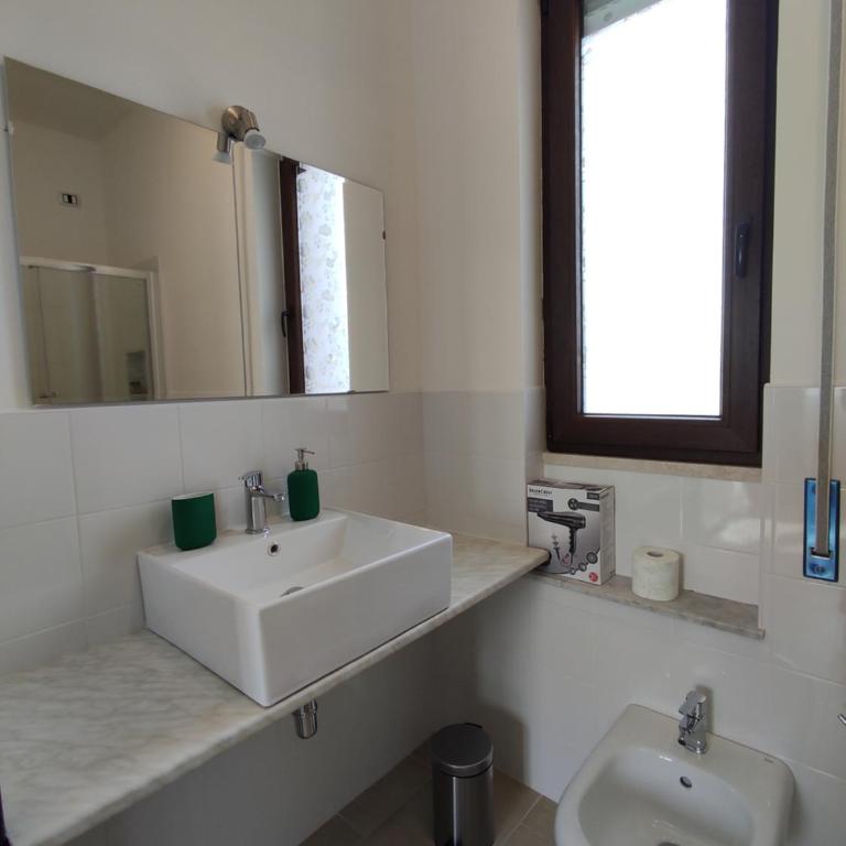 Cristian Rooms - Camera Tripla con Bagno Privato - 3