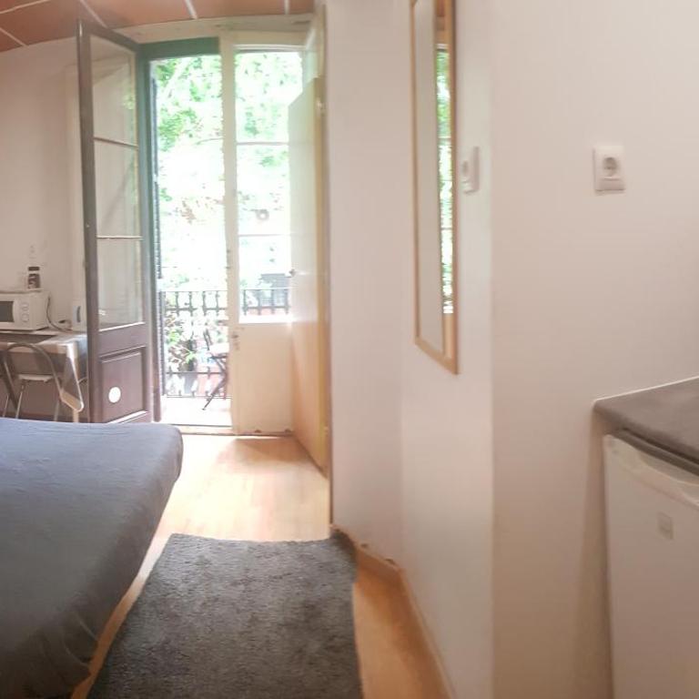 Barcelona Rooms 294 - Habitación Familiar con baño privado, balcón y zona de cocina - 22