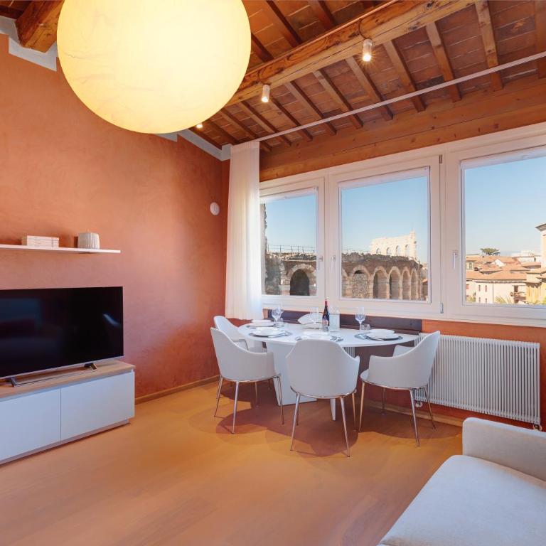 1881 LUXURY SUITES - Duplex Apartment with Arena view - 21