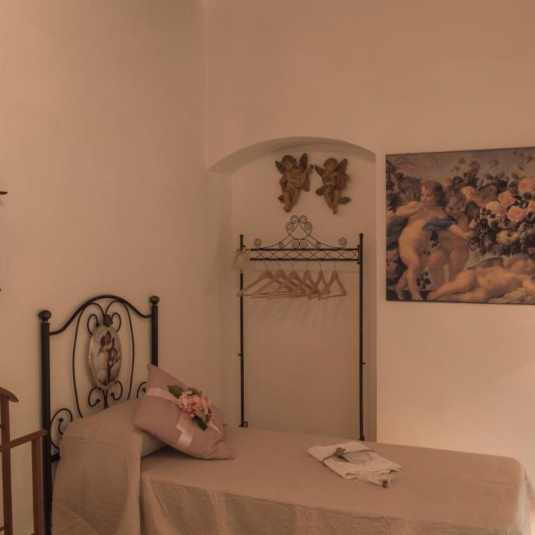 La Casa degli Angeli - Camera Tripla con Bagno Privato - 9