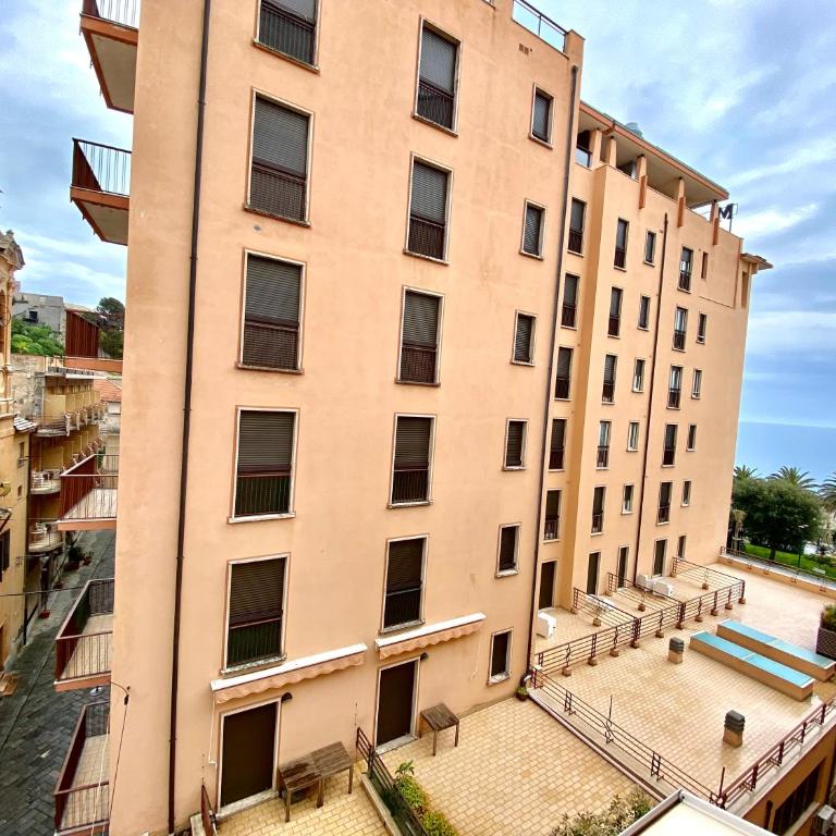 Hotel Alba Chiara - Camera Tripla con Vista Città - 4