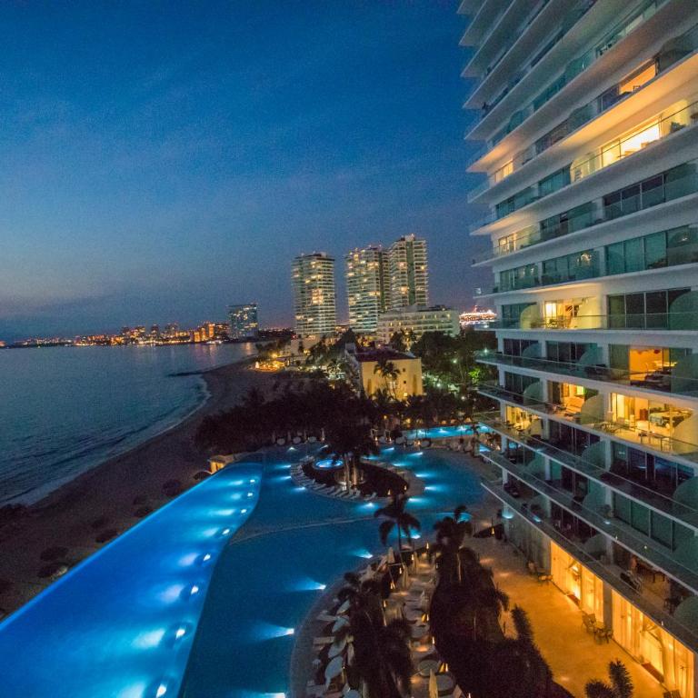 Luxury Condo Peninsula - Apartamento - 51