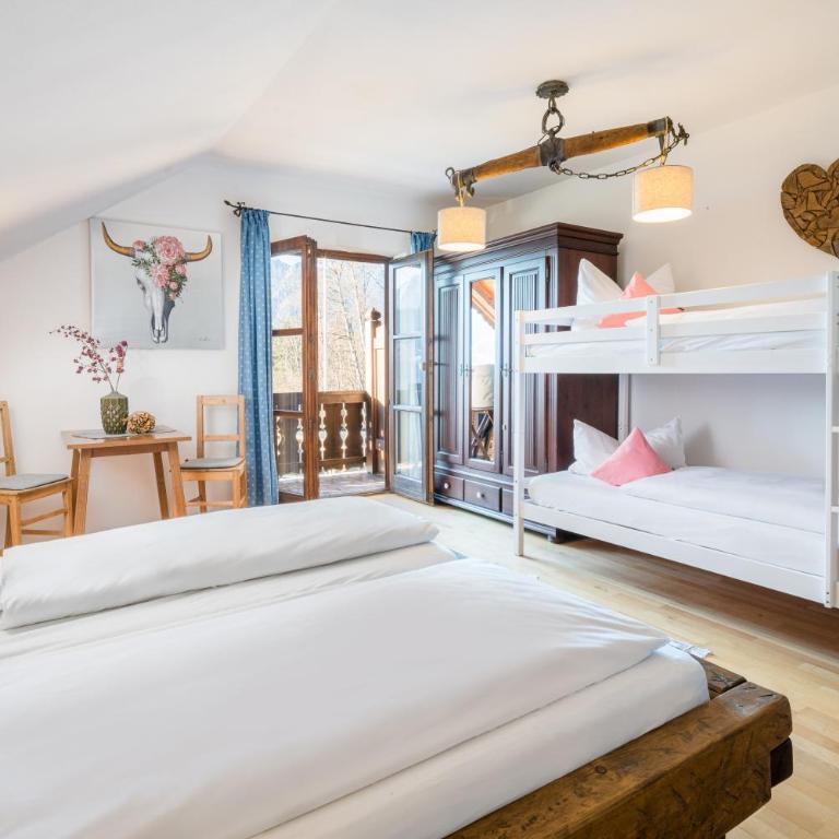 Zur Schönen Aussicht Hotel garni - Vierbettzimmer - 4