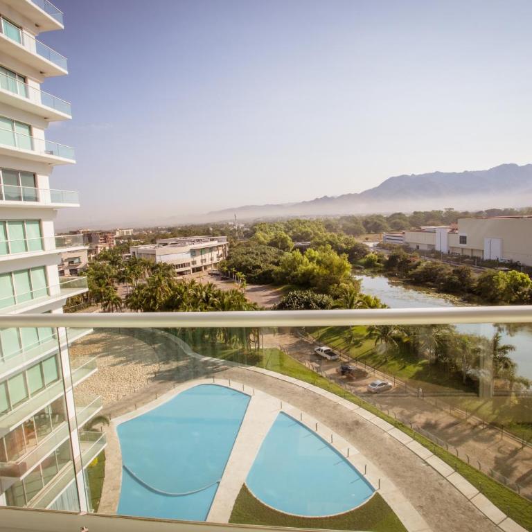 Luxury Condo Peninsula - Apartamento - 94