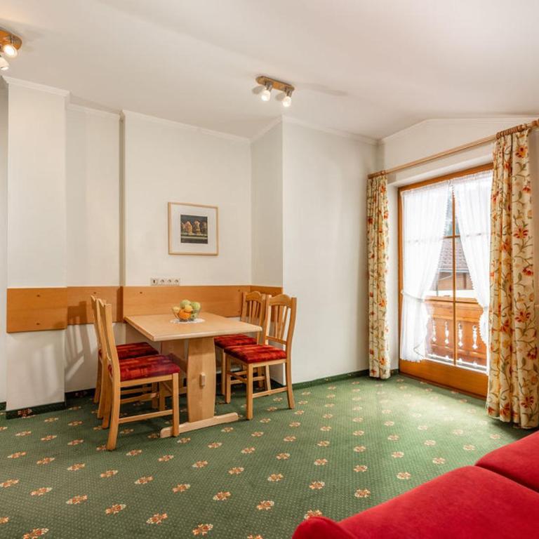 Land- und Appartementhaus Pircher - Deluxe Apartment mit Balkon - 2