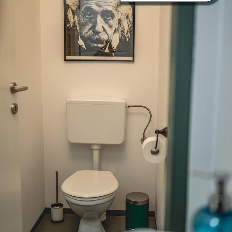 The Gallery - Standard-Wohnung mit Außentoilette - 12