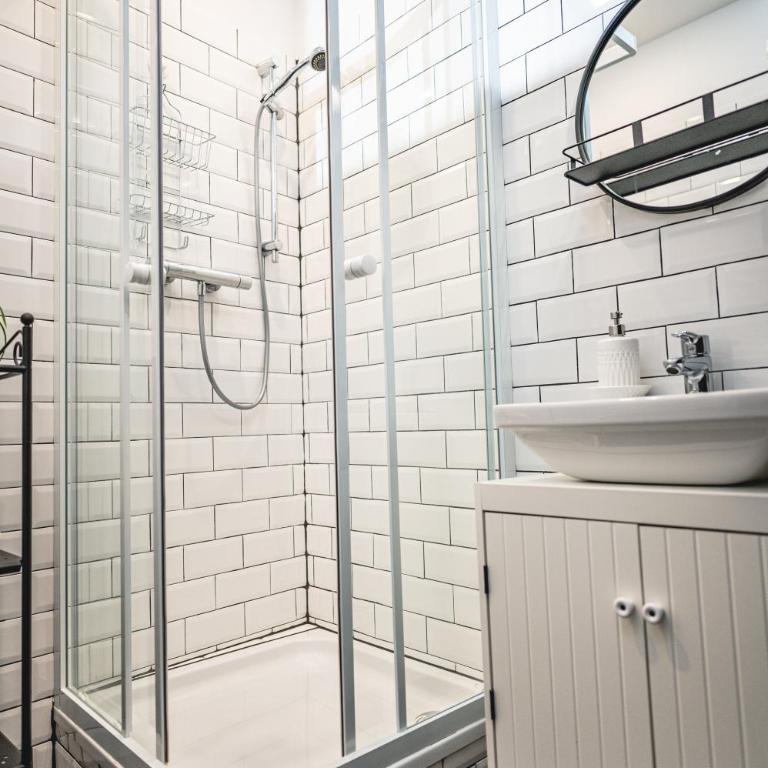 The Gallery - Standard-Wohnung mit Außentoilette - 9