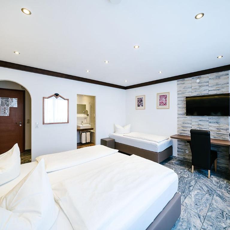 Central City Hotel - Classic Dreibettzimmer - 2