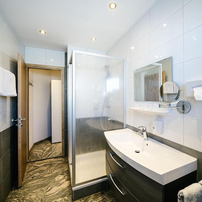 Central City Hotel - Familienzimmer mit Verbindungstür - 4