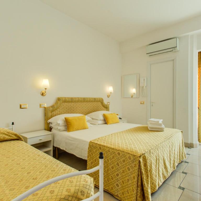 Hotel Nanni - Camera Tripla - 2