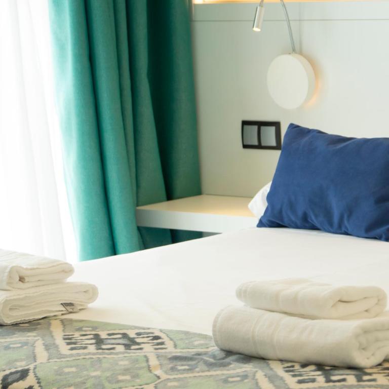 Hotel Playa de la Plata - Habitación Doble Deluxe con vistas laterales al mar - 26