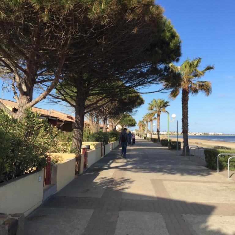 New Maison tout confort, bord de mer avec Parking Privé - Two-Bedroom House - 2