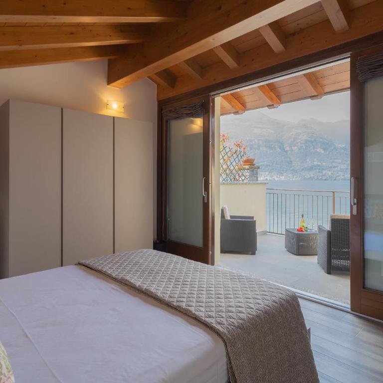 Dream Lake Apartments Lake View - private beach by Rent All Como - Two-Bedroom Apartment - 1