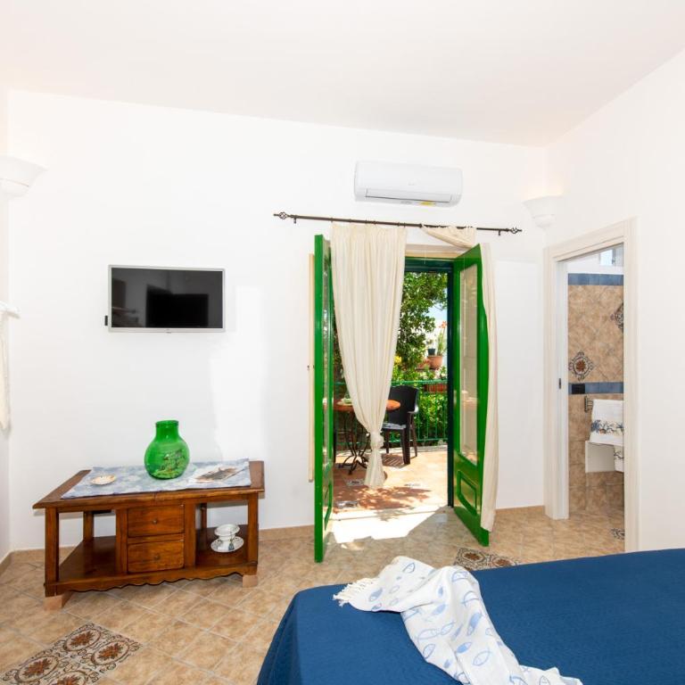YourHome - Casa Marina Positano - Camera Matrimoniale con Terrazza - 11
