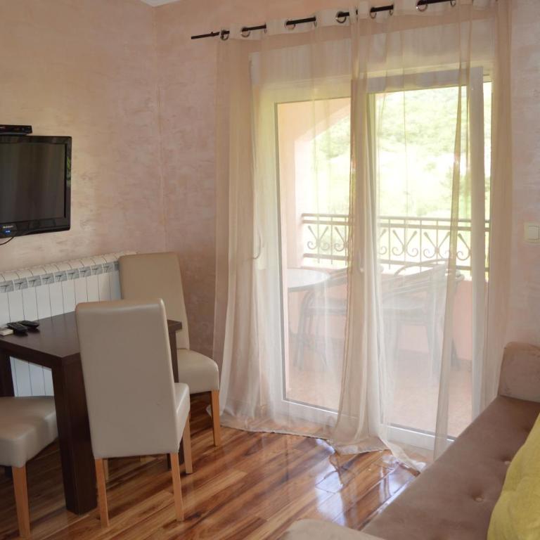 Pejovic Residence Budva - Apartman sa Pogledom na Bazen - 20