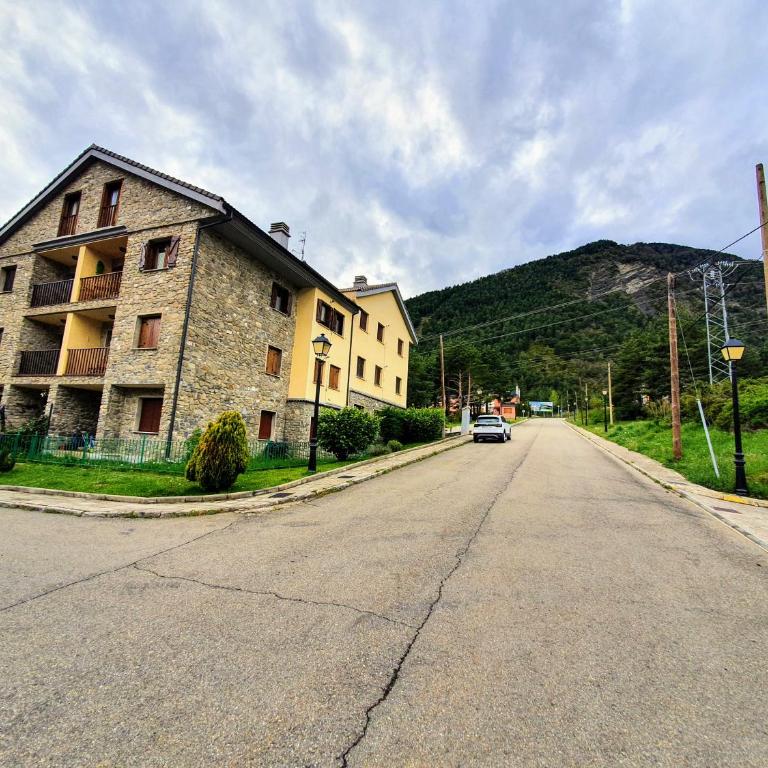 Apartamento de montaña y ESQUÍ en el Pirineo Aragonés, Villanúa - WIFI - Appartamento con 3 Camere da Letto - 19