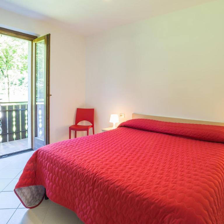Casa Lori - Two-Bedroom Apartment with Balcony - 17