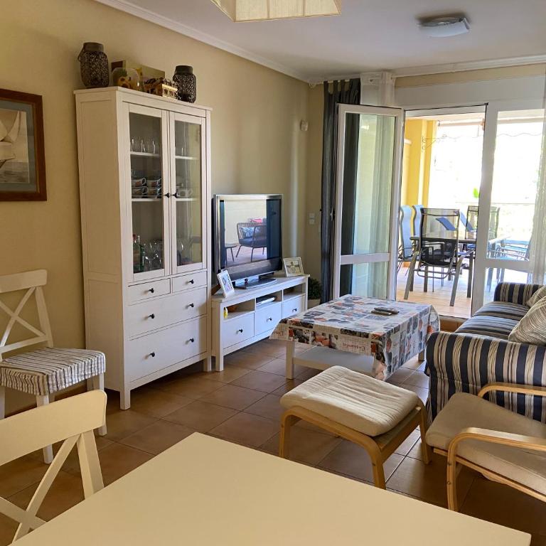 Apartamento Primera Linea Playa - Two-Bedroom Apartment - 3