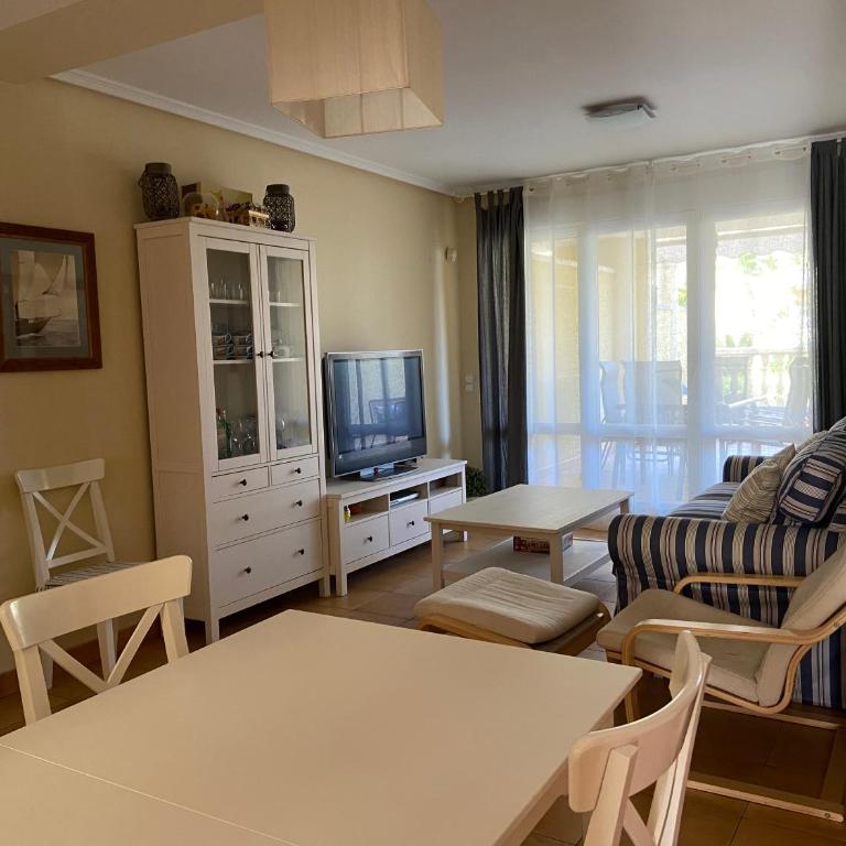 Apartamento Primera Linea Playa - Two-Bedroom Apartment - 20