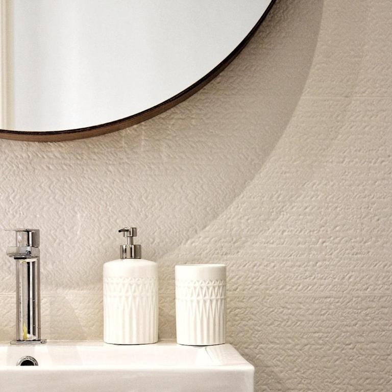 Elicriso Suites - Double Room with Private Bathroom - 17