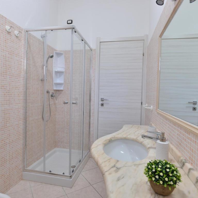 IzzHome Lagoon - Appartamento con 2 Camere da Letto - 5