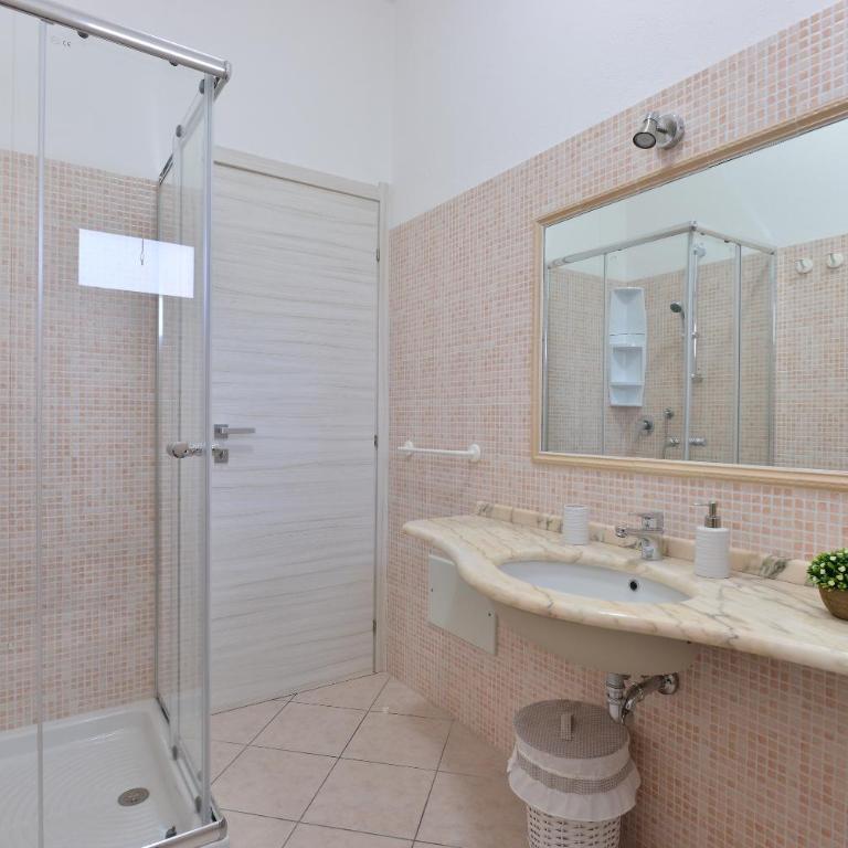 IzzHome Lagoon - Appartamento con 2 Camere da Letto - 23