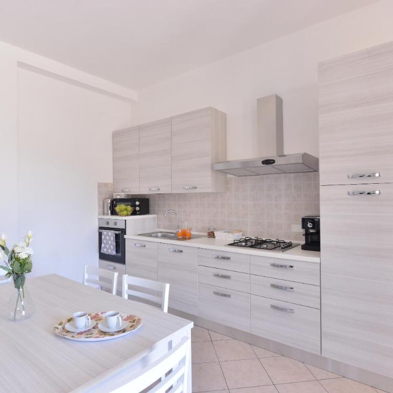 IzzHome Lagoon - Appartamento con 2 Camere da Letto - 33