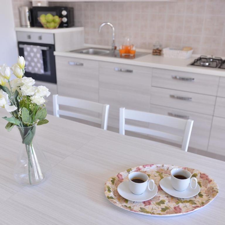 IzzHome Lagoon - Appartamento con 2 Camere da Letto - 4