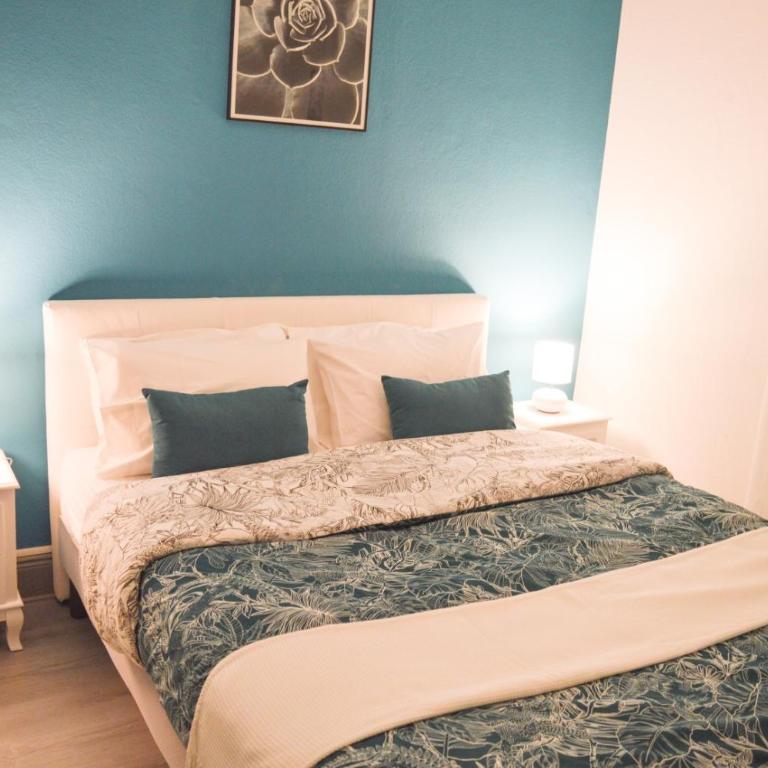 Le Blue St Léon : 2 pièces COZY Lit King Size WIFI - Apartment mit 1 Schlafzimmer - 5