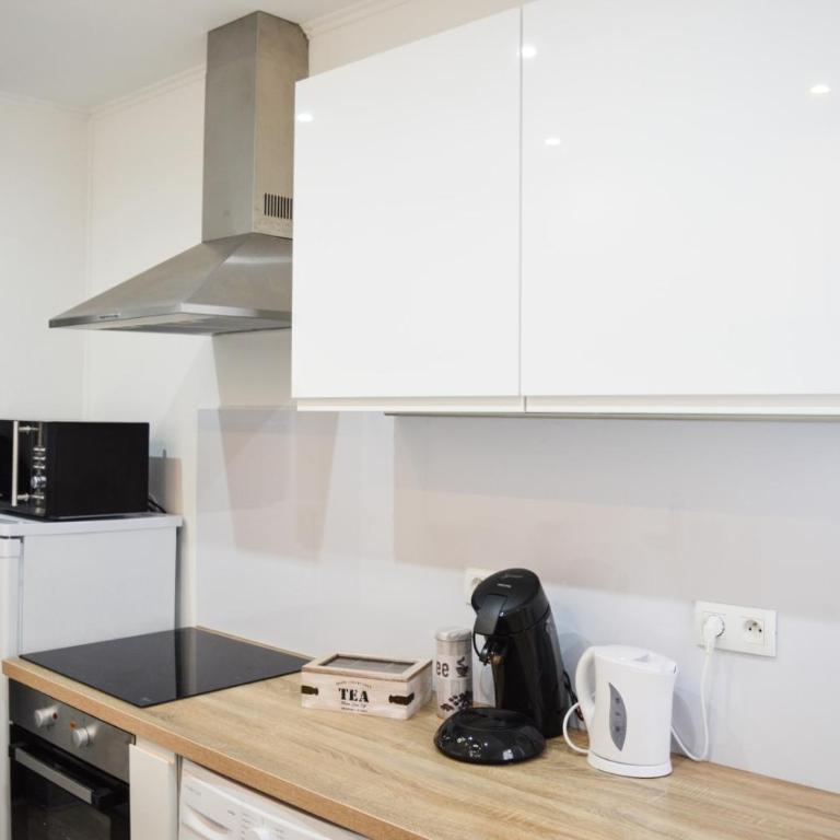 Le Blue St Léon : 2 pièces COZY Lit King Size WIFI - Apartment mit 1 Schlafzimmer - 11