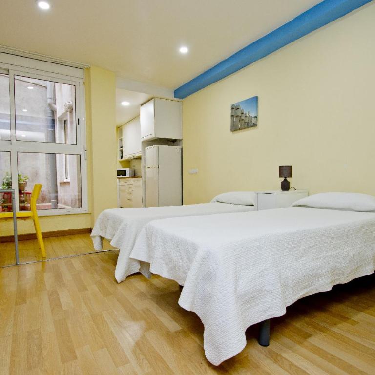 Barcelona City Apartment - Standard Apartment - 16