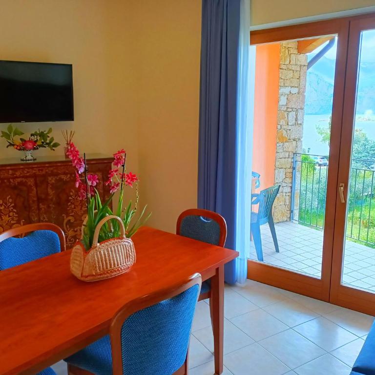Hotel Villa Isabella - Suite Deluxe con Balcone e Vista Lago - 2