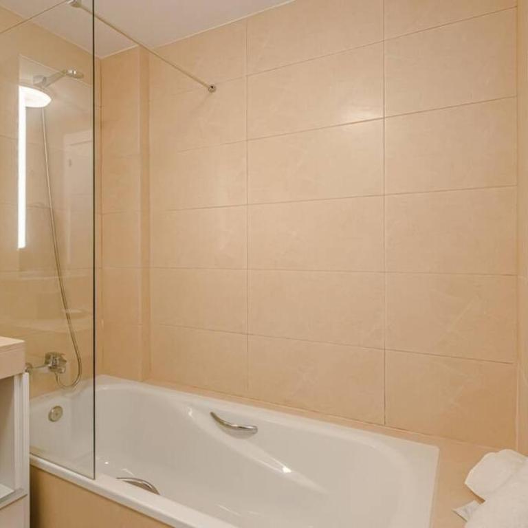 Ocean View Apartment with AC, Pool, Playa Arena PA05 - Apartamento de 1 dormitorio - 4