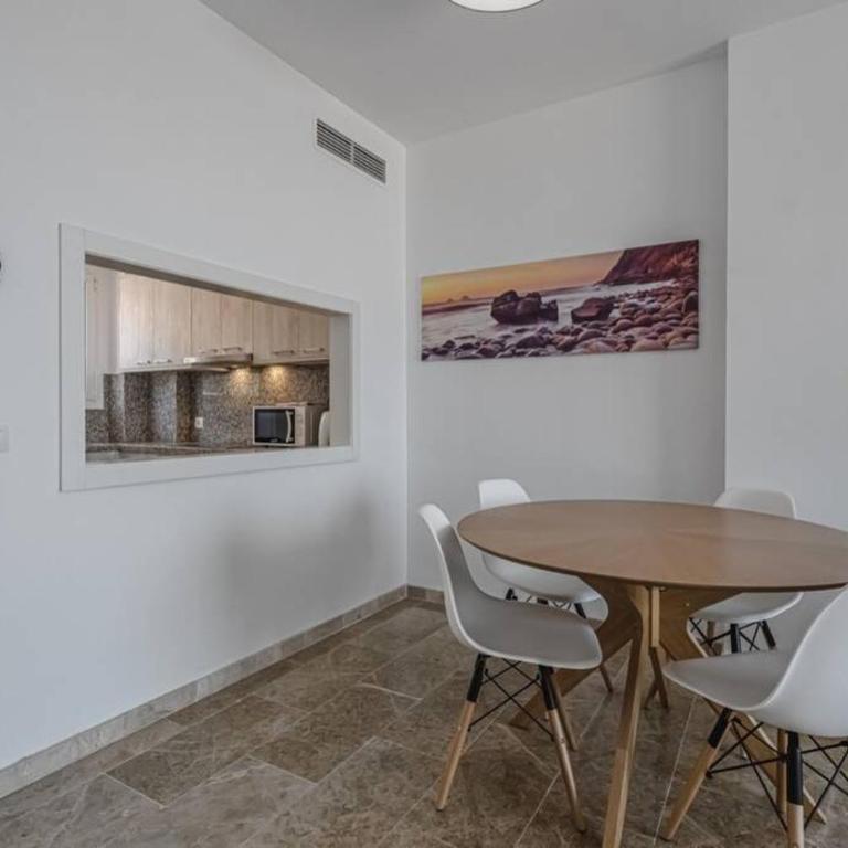 Amazing apartment with sea views and AC, PA06 - One-Bedroom Apartment - 14