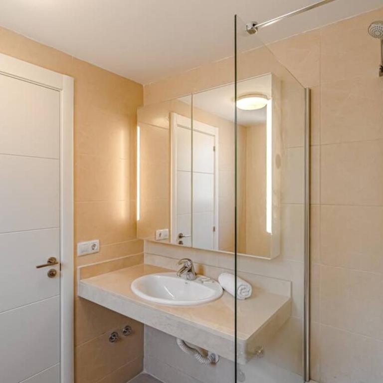 Amazing apartment with sea views and AC, PA06 - One-Bedroom Apartment - 21