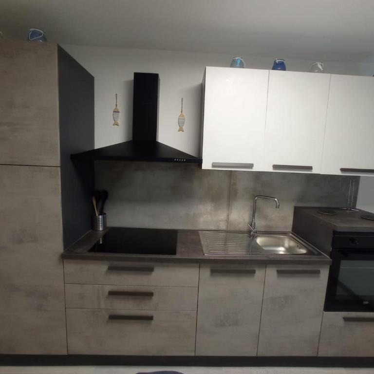 Villaggio Est Affittacamere - Camera Familiare - 16