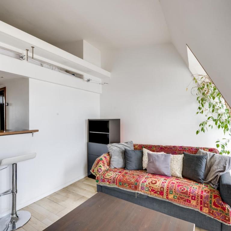 Châtelet, rue de la Ferronnerie - ID 161 - Appartement - 3