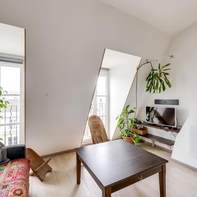 Châtelet, rue de la Ferronnerie - ID 161 - Appartement - 2