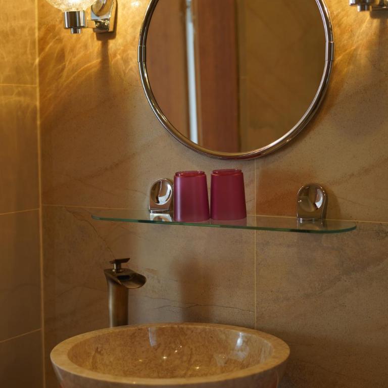 Romantic-Pension Albrecht - Villa next to UNESCO World Heritage - since 1901 - Suite mit Balkon und Schlossblick - 10