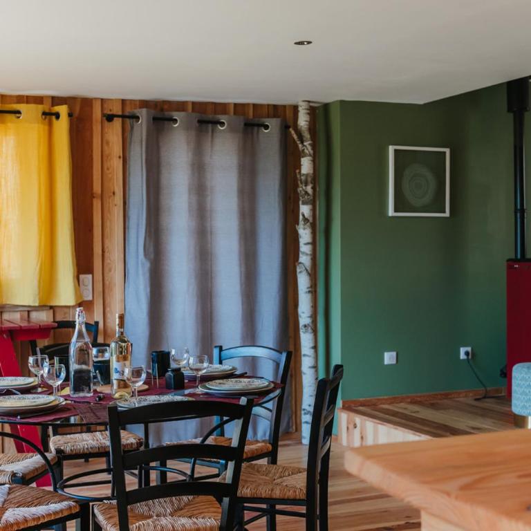 La petite maison Basse Corréo - Gîte 2 Chambres - 13