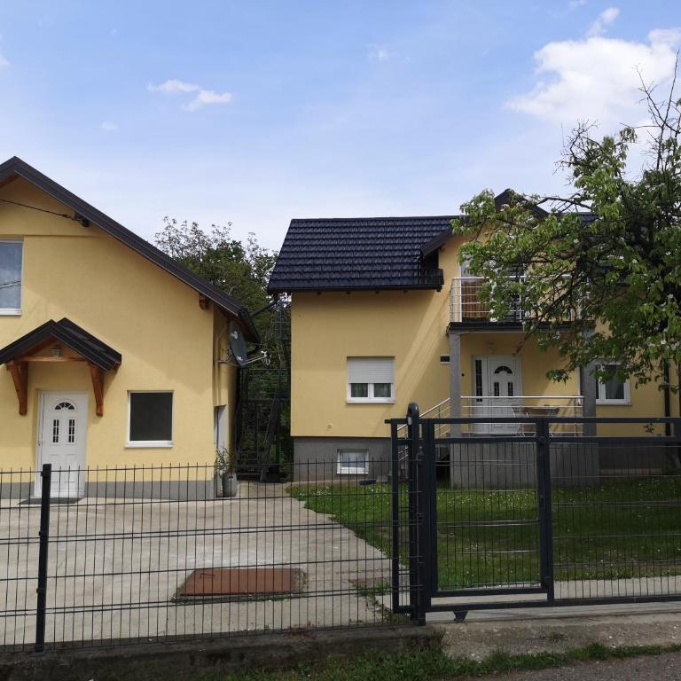 Apartmani Žubor - Apartman sa 2 Spavaće Sobe - 3