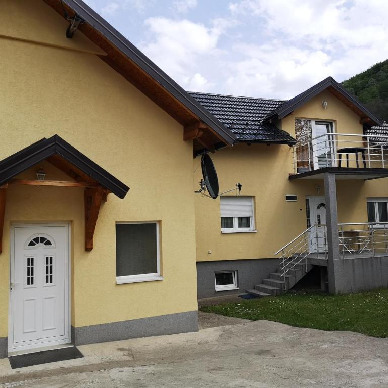 Apartmani Žubor - Apartman sa 2 Spavaće Sobe - 9