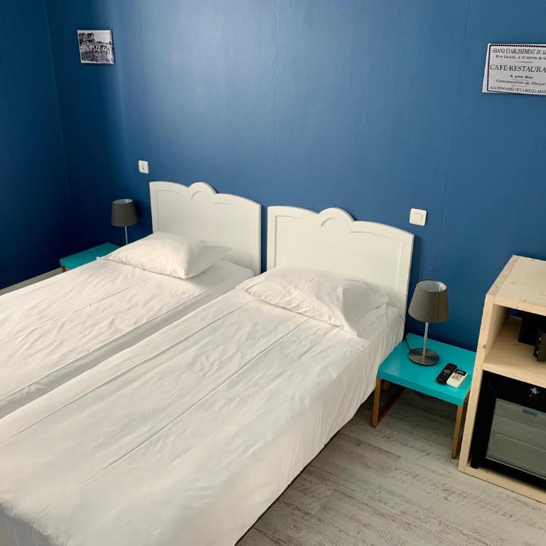 Hôtel Le Petit Baigneur - Chambre Double ou Lits Jumeaux Supérieure avec Vue sur Ville - 6